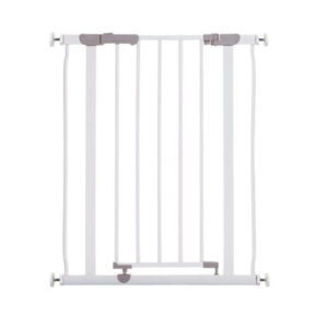 Kuvassa valkoinen metallinen koiraportti, joka on tarkoitettu oviaukkoon tai portaikkoon. Portti estää koiraa pääsemästä kielletyille alueille ja lisää kodin turvallisuutta.